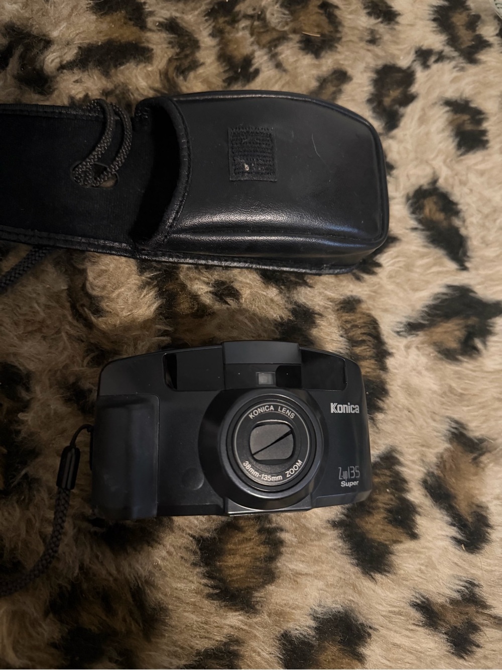 vintage film konica Z-up35 Super 35mm Point & Shoot Camera - Black